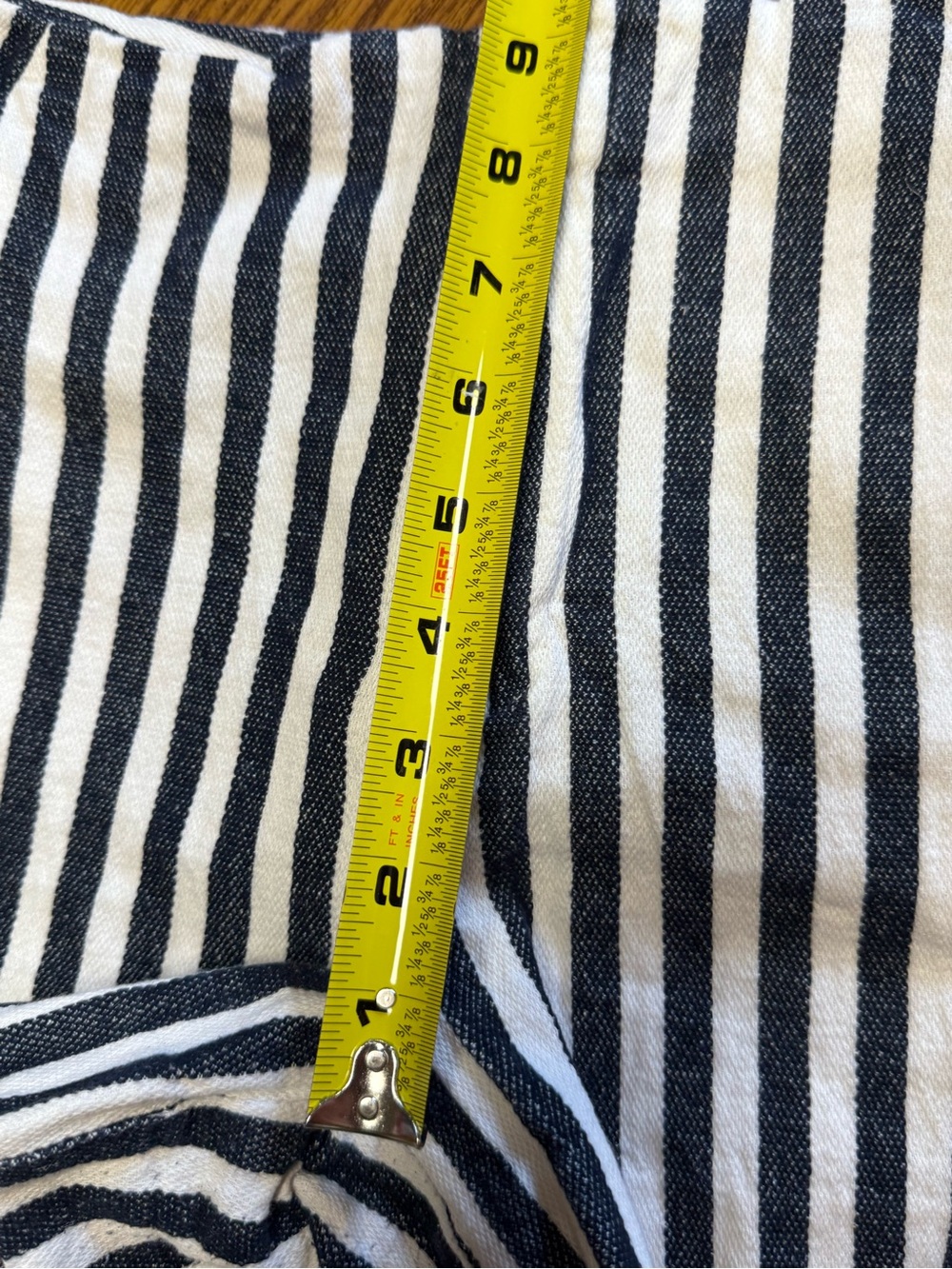 EUC Banana Republic Striped Shorts SZ 8P - Picture 5 of 8